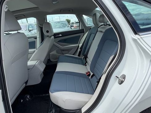 New 2026 Volkswagen Jetta SE FWD image 13