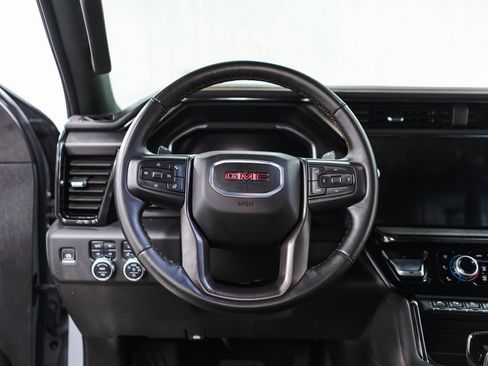 Used 2024 GMC Sierra 1500 AT4 w/ Technology Package image 10