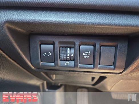 Used 2023 Subaru Outback Premium AWD/4WD image 15