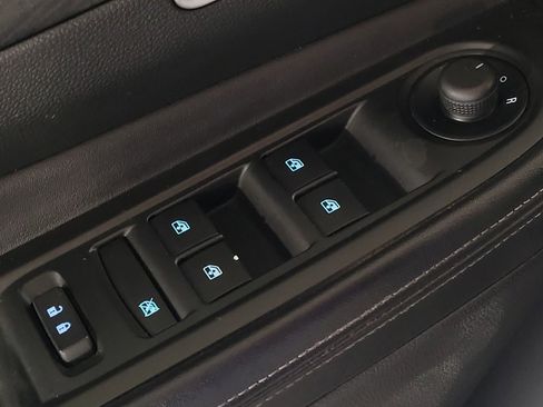 Used 2016 Buick Encore Convenience FWD image 27