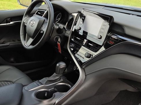 Used 2023 Toyota Camry SE FWD image 32