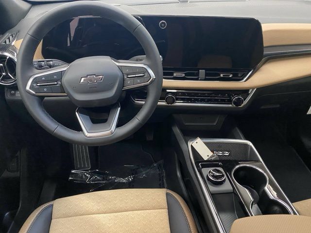 New 2027 Chevrolet Equinox ACTIV w/ Safety and Technology Package AWD/4WD image 17