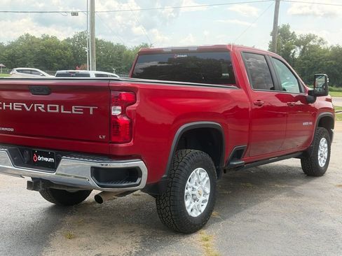 Used 2022 Chevrolet Silverado 3500 LT w/ Convenience Package AWD/4WD image 7