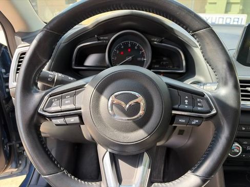 Used 2017 MAZDA MAZDA3 Grand Touring w/ Premium Equipment Package FWD image 12