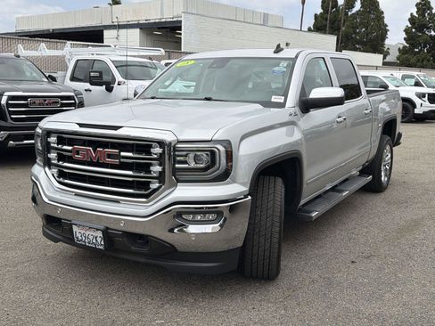 Used 2018 GMC Sierra 1500 SLT AWD/4WD image 3