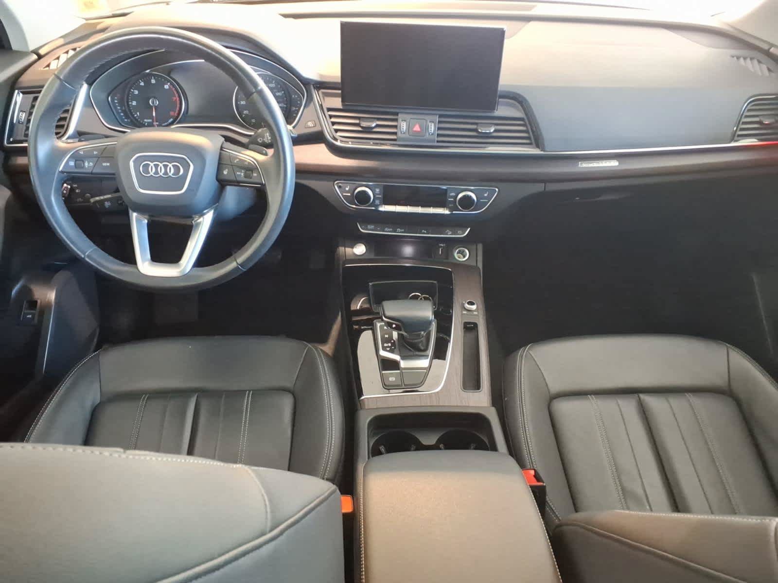 Used 2023 Audi Q5 2.0T Premium w/ Convenience Package AWD/4WD image 14