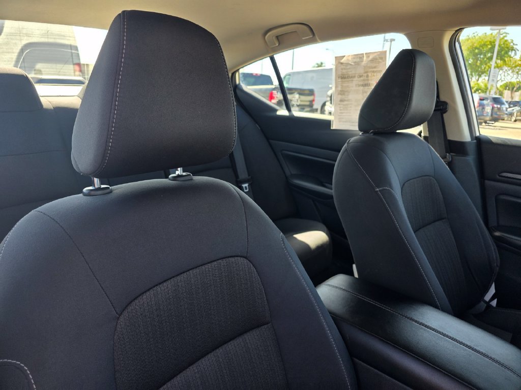 Used 2024 Nissan Altima 2.5 SV FWD image 20
