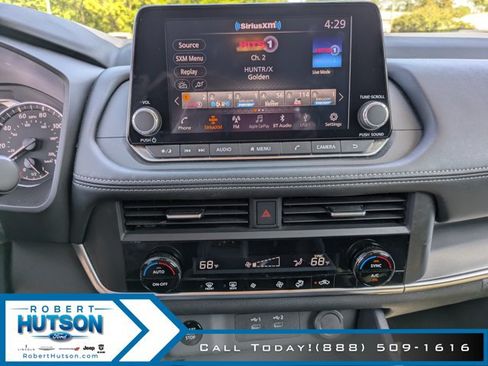 Used 2024 Nissan Rogue SV AWD/4WD image 20