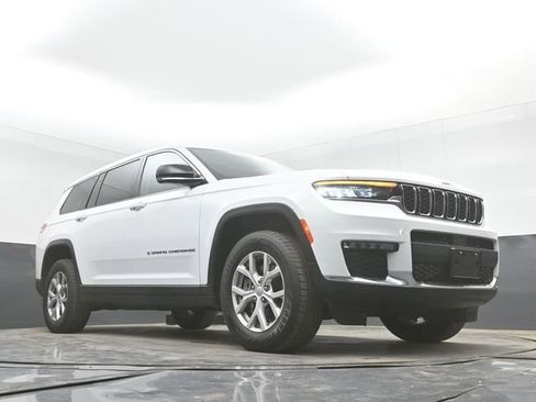 Used 2022 Jeep Grand Cherokee L Limited AWD/4WD image 44