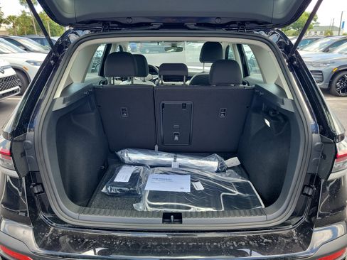 New 2026 Volkswagen Taos S FWD image 11