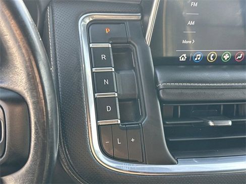 Used 2021 GMC Yukon SLT image 14