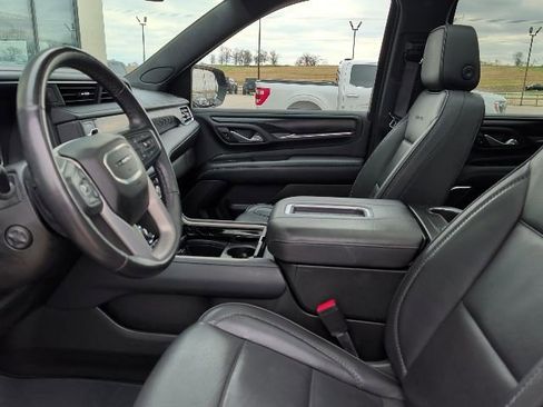 Used 2021 GMC Yukon Denali image 6