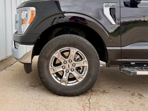 Used 2023 Ford F150 Lariat w/ Trailer Tow Package image 25