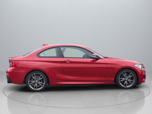 Used 2016 BMW M235i Coupe image 9
