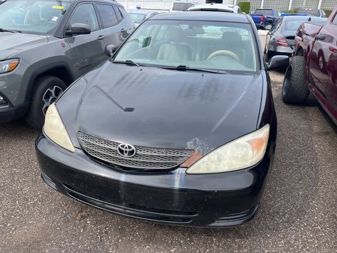 Used 2004 Toyota Camry LE image 4