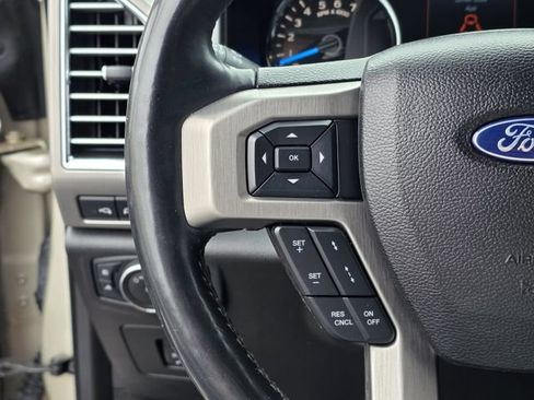 Used 2017 Ford F150 Platinum w/ Equipment Group 701A Luxury AWD/4WD image 29