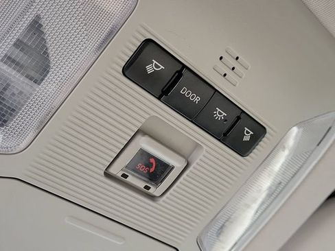 Used 2021 Toyota RAV4 LE FWD image 29