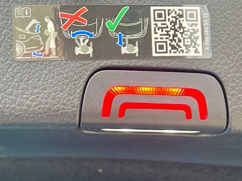 Certified 2024 Mercedes-Benz S 580e 4MATIC Sedan image 43