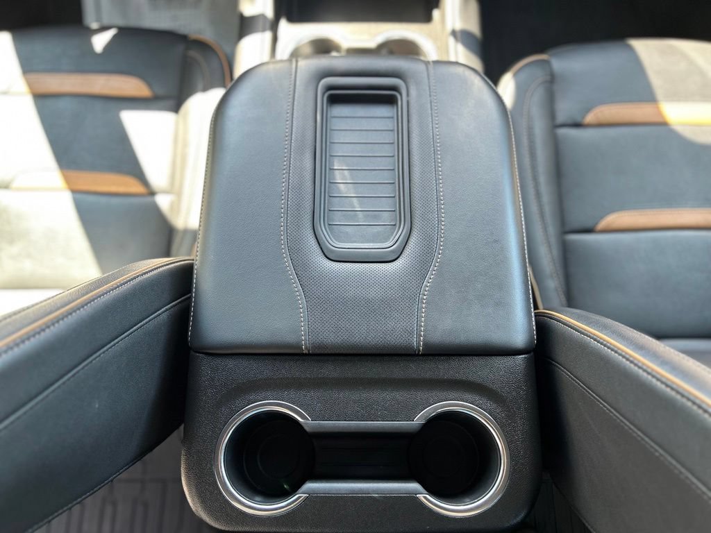 Used 2023 GMC Yukon AT4 w/ AT4 Premium Package AWD/4WD image 25