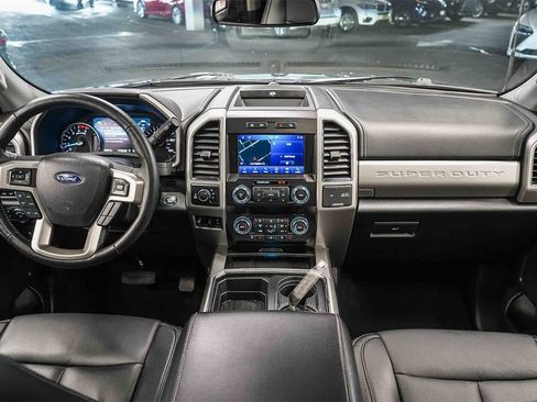 Used 2021 Ford F250 Lariat image 12