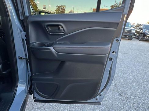 New 2026 Honda Ridgeline Black Edition image 14