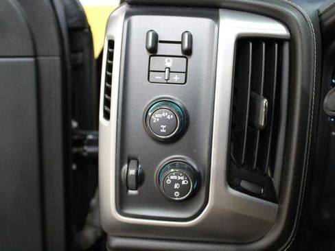 Used 2018 GMC Sierra 1500 SLT AWD/4WD image 15