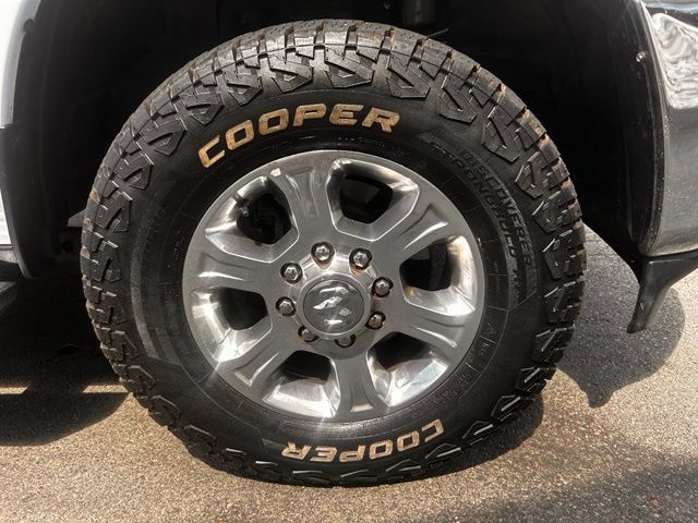 Used 2024 RAM 3500 Big Horn AWD/4WD image 40