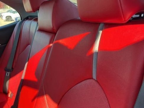 Used 2020 Toyota Camry XSE image 9