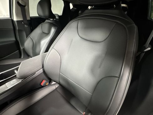 New 2025 Kia EV6 Wind image 18