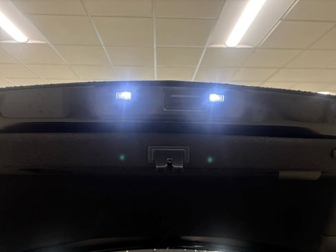 Used 2025 Cadillac CT4 Premium Luxury image 13