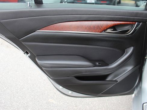 Used 2018 Cadillac CTS Luxury image 15