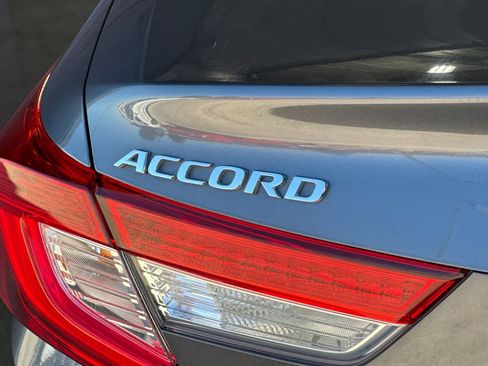 Used 2018 Honda Accord EX-L image 16