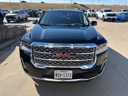 Used 2020 GMC Acadia Denali w/ Technology Package image 2