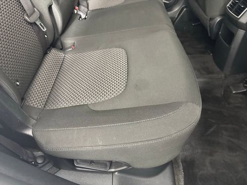 Used 2025 Kia Sportage LX image 33