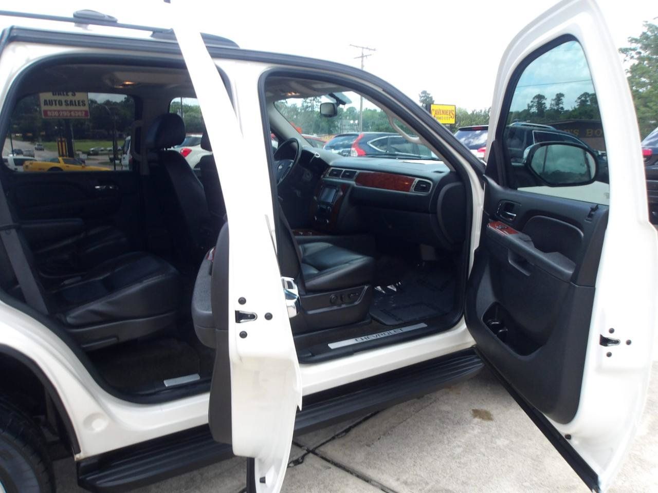 Used 2013 Chevrolet Tahoe LTZ RWD image 6