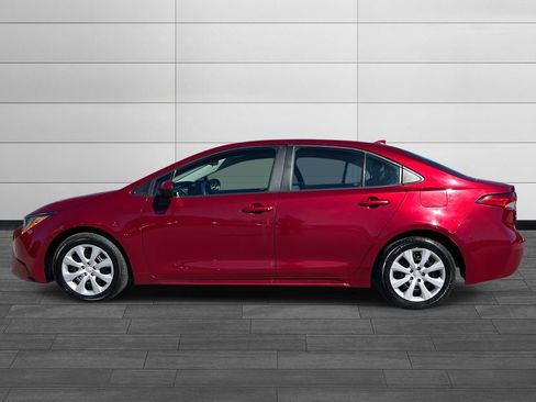 Used 2023 Toyota Corolla LE image 6