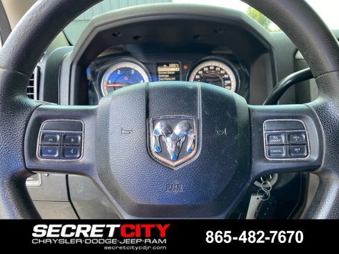 Used 2014 RAM 2500 Tradesman w/ Chrome Appearance Group AWD/4WD image 17