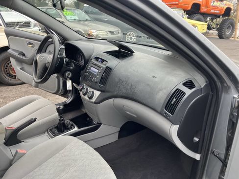 Used 2010 Hyundai Elantra w/ Comfort Pkg 2 image 23