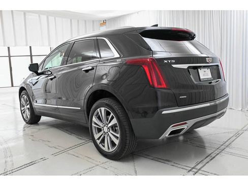 Used 2024 Cadillac XT5 Premium Luxury w/ LPO, Floor Liner Package AWD/4WD image 5