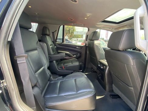 Used 2019 GMC Yukon SLT image 16