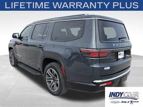 Used 2024 Jeep Wagoneer 4WD w/ Premium Group I image 6