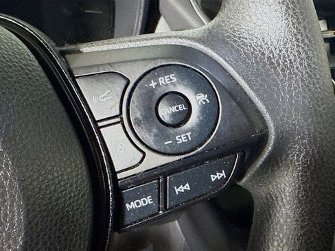 Used 2022 Toyota Corolla LE image 15