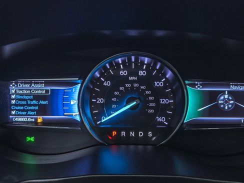 Used 2019 Ford Explorer Limited w/ Ford Safe & Smart Package image 38