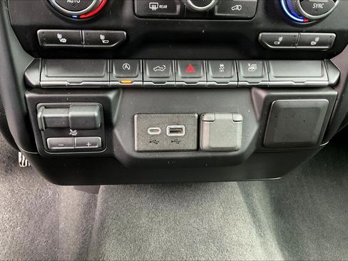Used 2019 Chevrolet Silverado 1500 LT w/ All-Star Edition AWD/4WD image 38