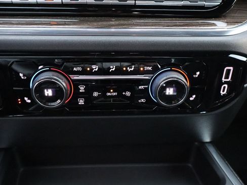 Used 2023 Chevrolet Silverado 1500 RST w/ Convenience Package II image 25