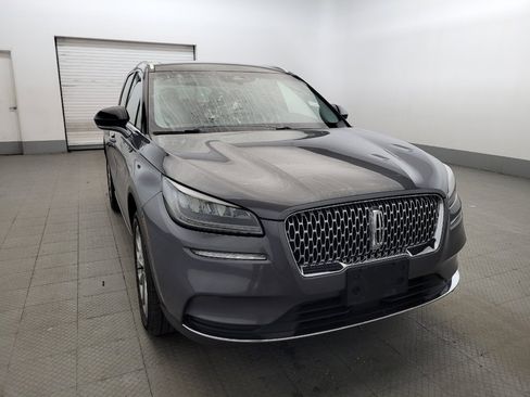 Used 2021 Lincoln Corsair AWD w/ Premium Package image 14