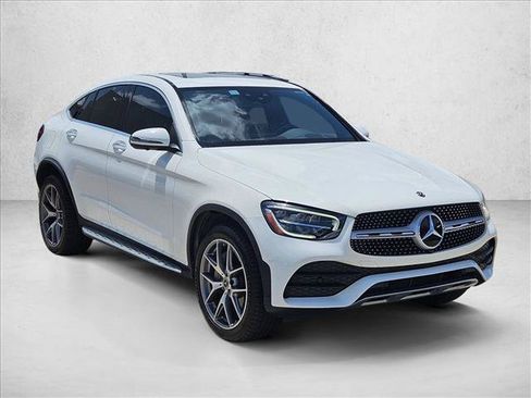 Used 2020 Mercedes-Benz GLC 300 4MATIC Coupe image 3