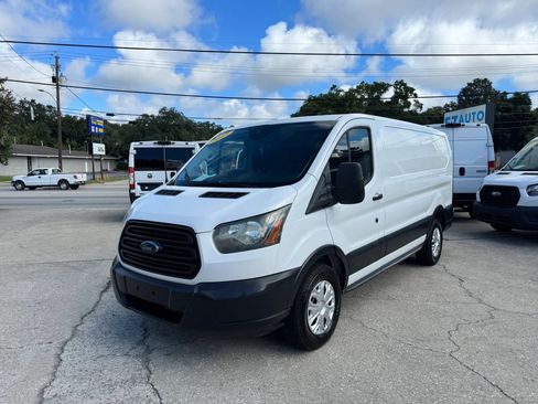 Used 2017 Ford Transit 150 130 Low Roof RWD image 4