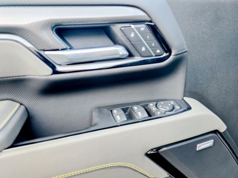 Used 2026 Chevrolet Silverado 2500 ZR2 w/ LPO, Dark Essentials Package image 4