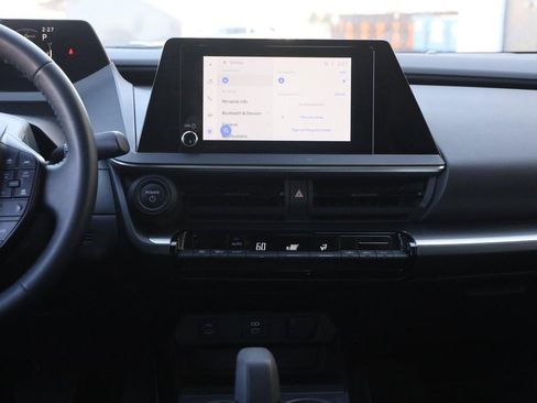 Used 2024 Toyota Prius LE image 24